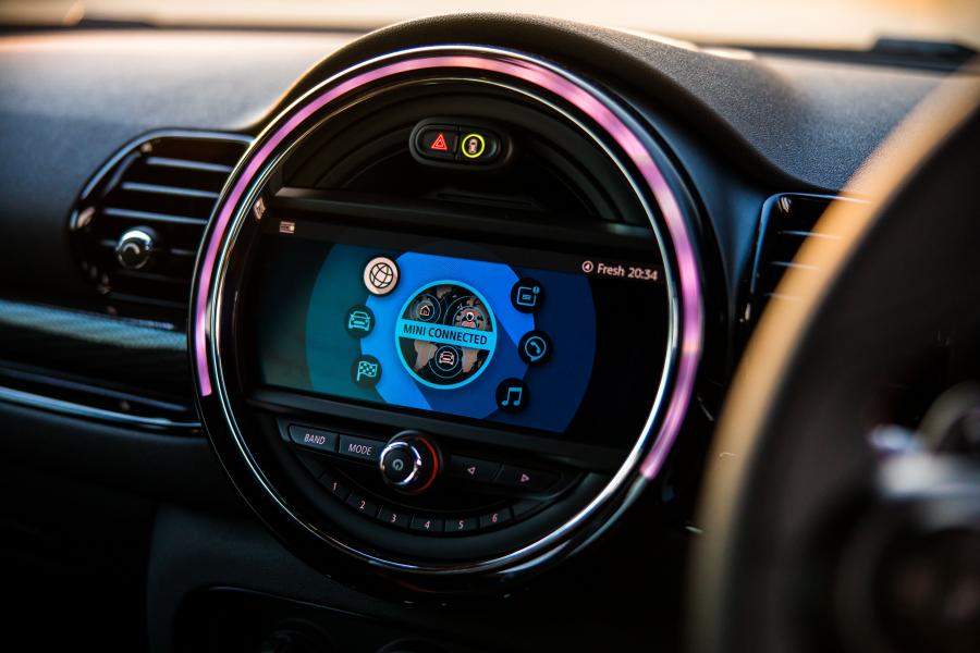 Панель приборов Mini John Cooper Works Clubman (F54) 2019 года  (AU) (фото 9 из 38)